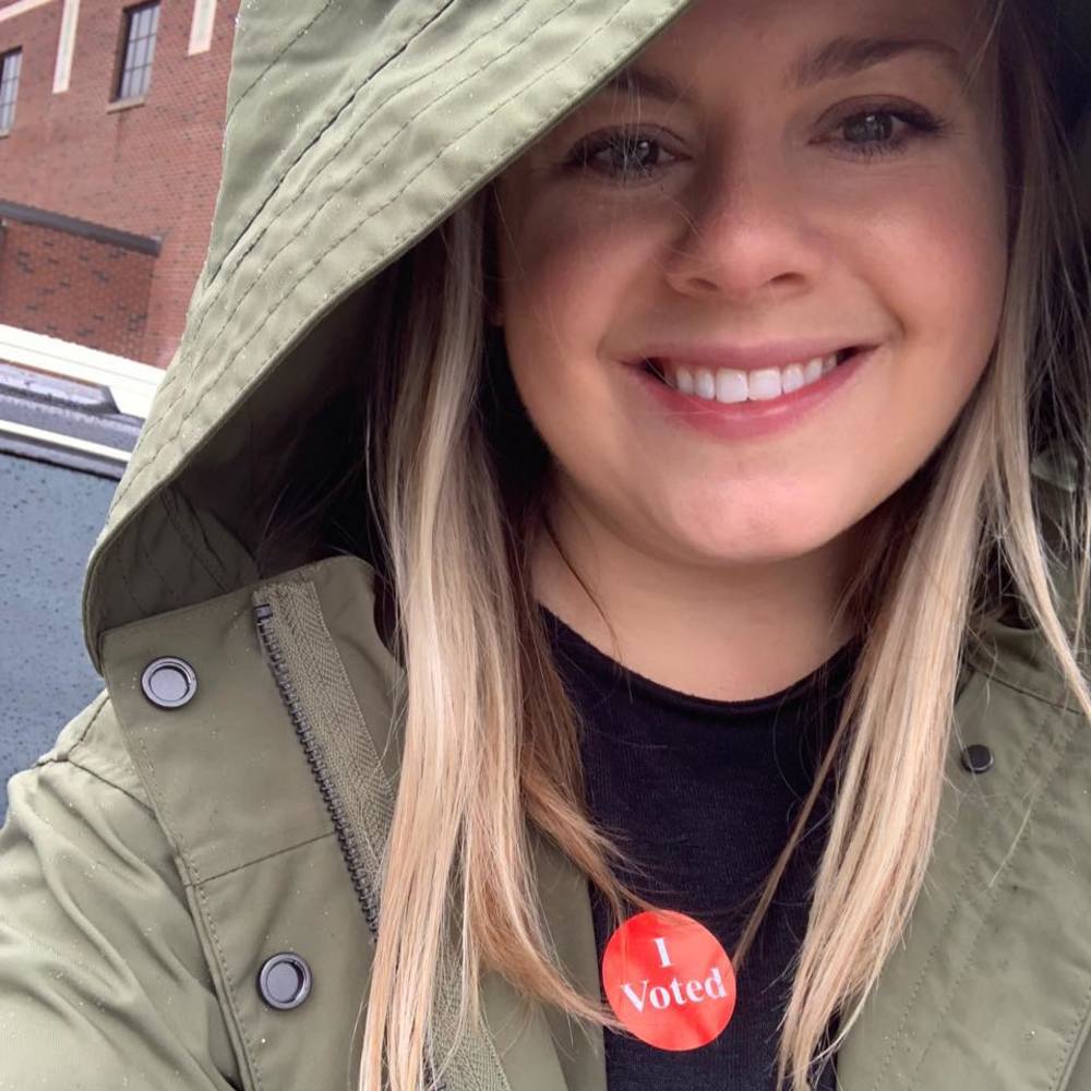 Meet your Posher, Abigail